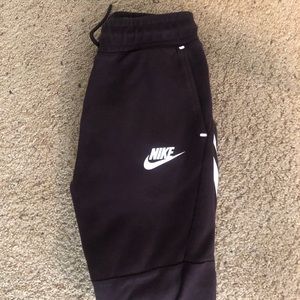 Like NEW Nike Tech Fleece Joggers